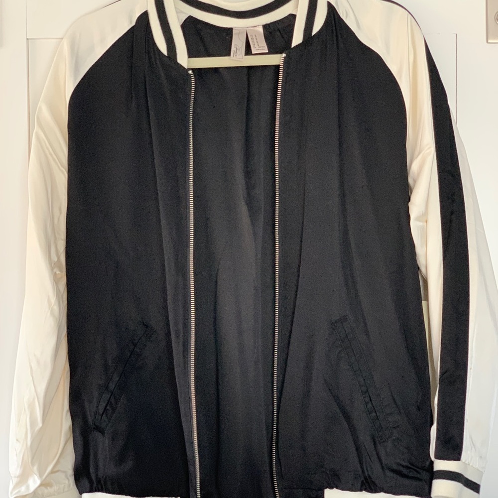 Bomber jacket